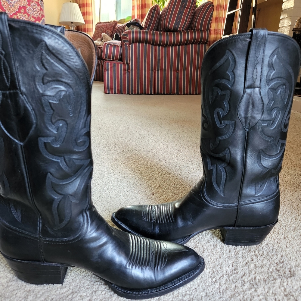 Handcrafted Lucchese Men's Black Western Boots Size8.5